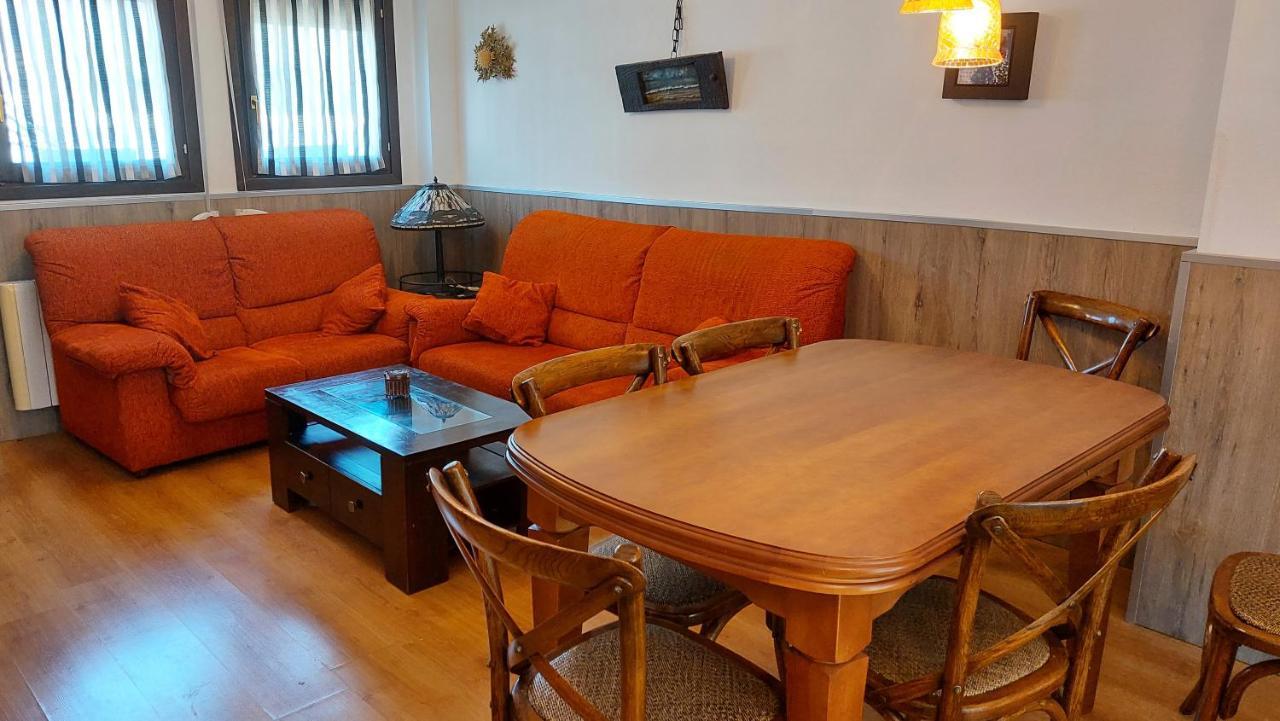 Apartamentos Castiello De Jaca 3000 Exterior photo